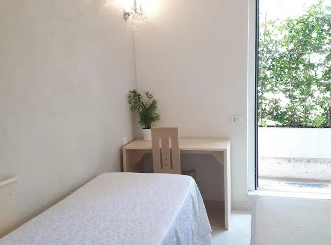 Perla Bed and Breakfast 3*